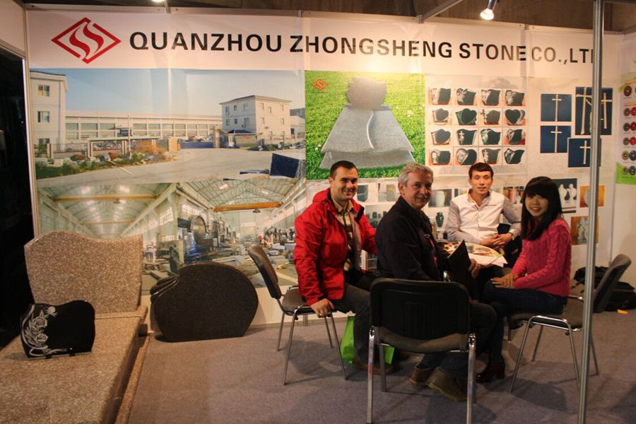 камень чжуншэн на выставке памятника 2014 в польше