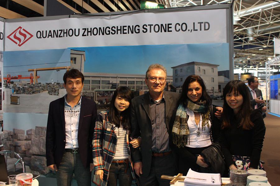 камень zhongsheng на выставке памятника 2014 во Франции